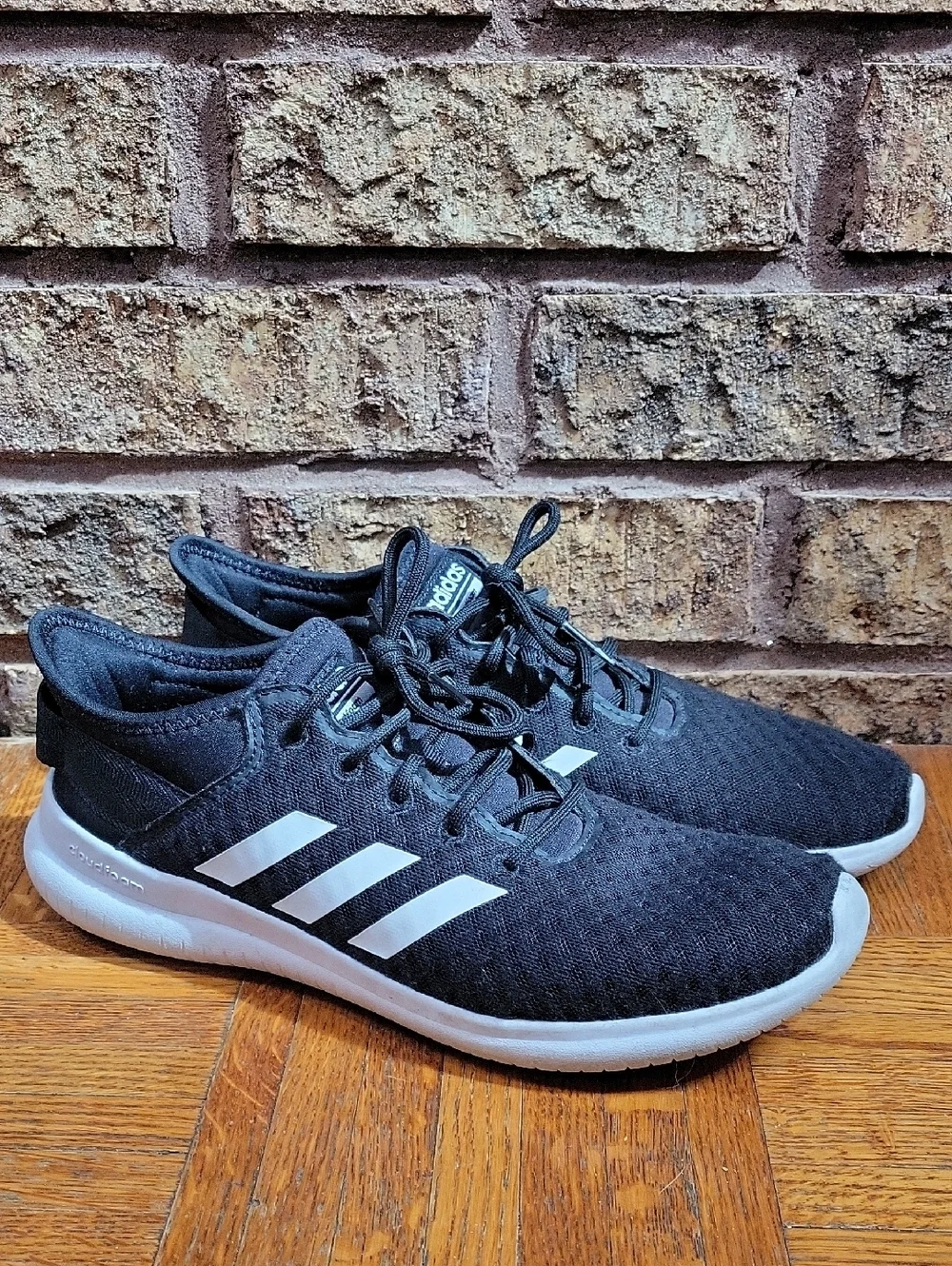 adidas CloudFoam Black Sneakers with White Stripes Size 8.5 Athletic Casual